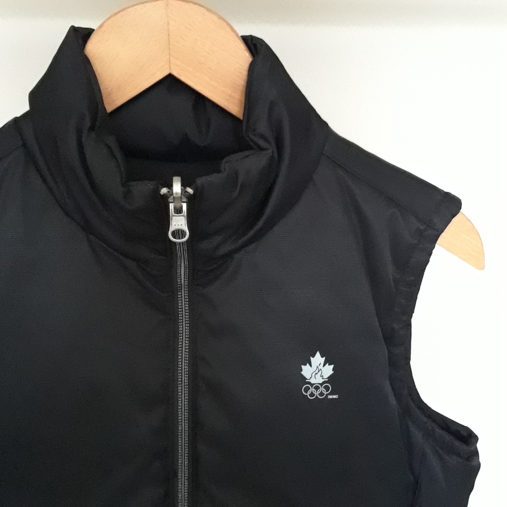 HBC. Reversible Down Puffer Vest Jacket. Black. Small